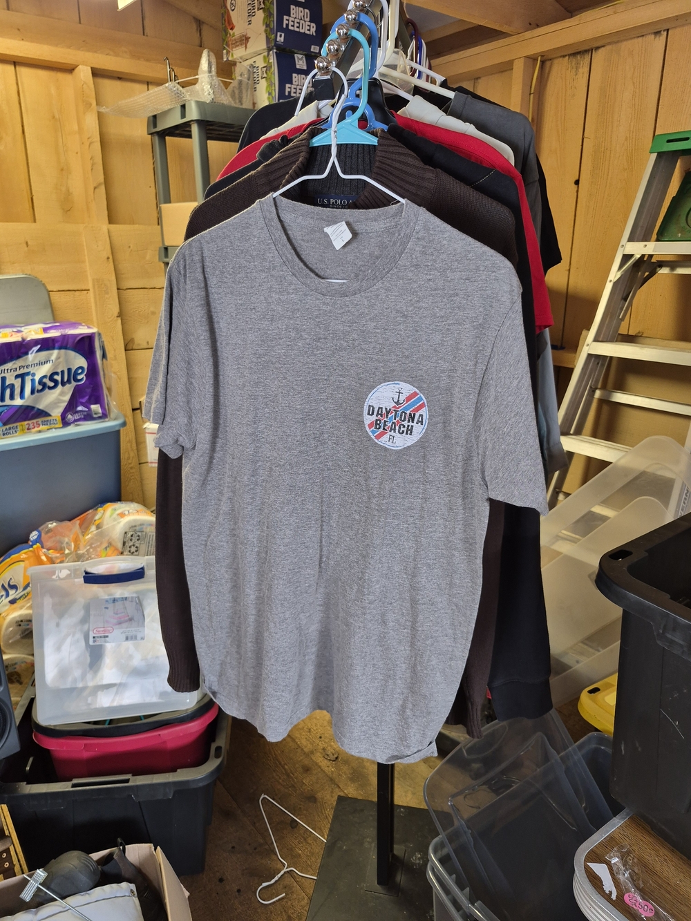 Daytona Beach Graphic Pocket-Print Tee — Gray Bin 52